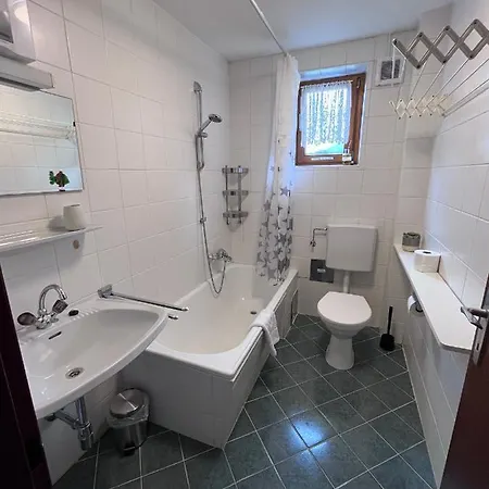 Mountain Near Bus - Walk Everywhere - Location * カプルーン