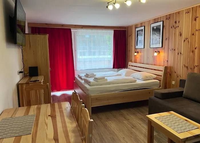 Mountain Near Bus - Walk Everywhere - Location